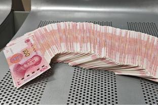 不差钱❓国足一众归化只剩蒋光太李可，一年花费曾达8.7亿